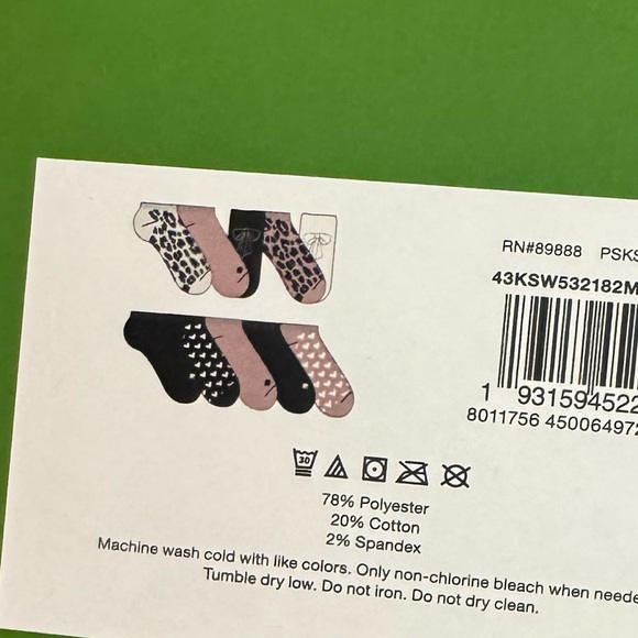 10 pairs Kate Spade, low cut socks with Green Boxed Sock Collection - Picture 6 of 6